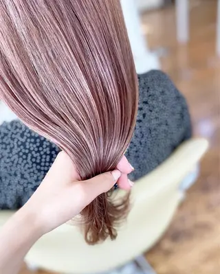 ロング カラー 荒木 ひろかのヘアスタイル