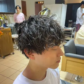 ショート パーマ メンズ すげ さやかのヘアスタイル