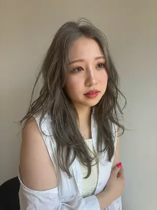 ロング 🌐NATSUMI 🌐【寒色カラー】のヘアスタイル