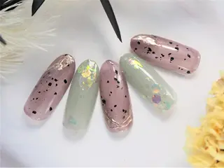ネイル ビューティーサロン ヘゼリヒのネイルデザイン
