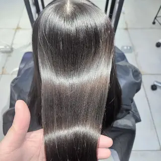 ロング 内藤 旭のヘアスタイル