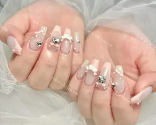 ネイル Salon de Minuit🦩のネイルデザイン