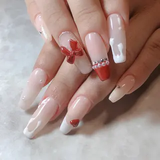 ネイル Eyelash salon mee所属・小船 莉穂のネイルデザイン