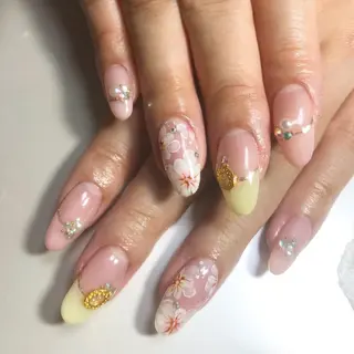 ネイル MaHaRo所属・S HARUKAのネイルデザイン