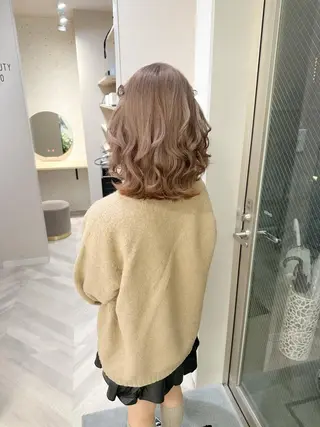 ミディアム カラー ヘアアレンジ autre所属・大久保 ひでなりのヘアスタイル