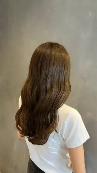 カラー 岩井 佑月のヘアスタイル