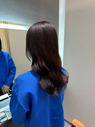 セミロング 大人美人:髪質改善 ✂︎YUGOのヘアスタイル