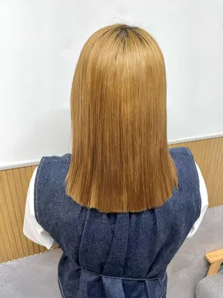 セミロング カラー 西 めぐみのヘアスタイル