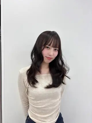 セミロング カラー 韓国レイヤー ハッシュカットのヘアスタイル