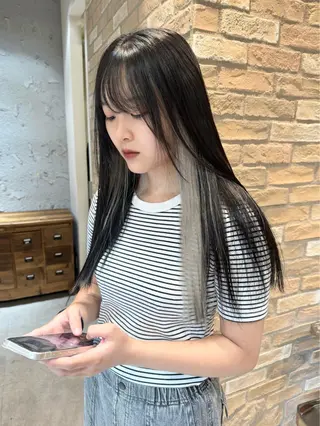 ロング カラー Loom by Sea 新宿所属・🖤レイヤー/艶髪/ 顔周りKaede🖤のヘアスタイル