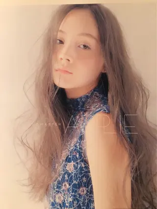 セミロング カラー 🦖店長🦖pino #しのだスペシャルのヘアスタイル