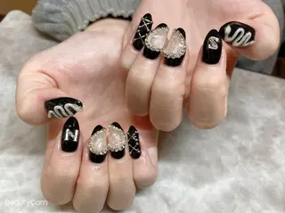 ネイル Piacere所属・Piacere 絵美のネイルデザイン