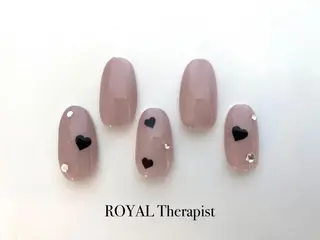 ネイル 【寺岡】 ロイヤル•セラピストのネイルデザイン