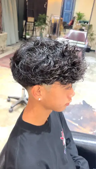 パーマ メンズ メンズパーマ眉毛 特化アユム🔥のヘアスタイル