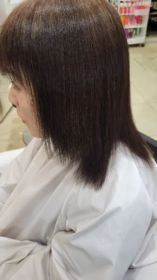 セミロング 山内 佐江子のヘアスタイル