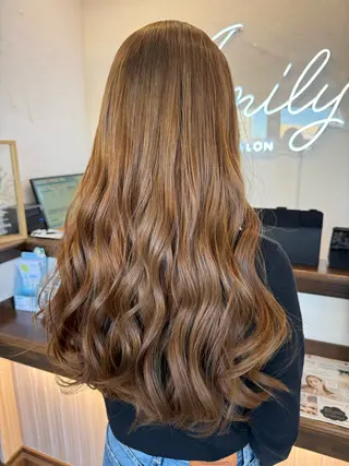 カラー 市毛 結菜のヘアスタイル