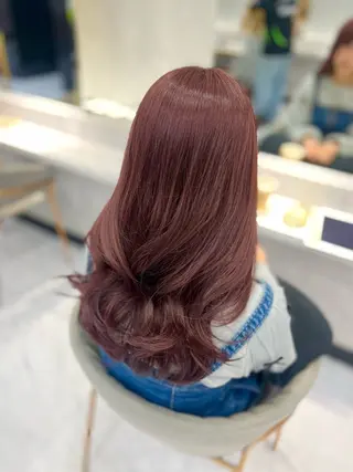 セミロング XENA RENA 名駅 / 艶カラーのヘアスタイル