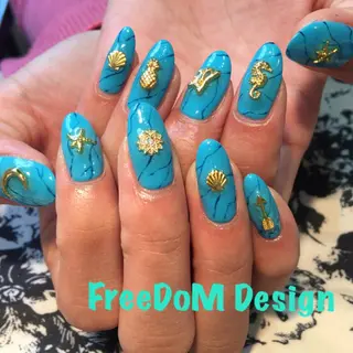 ネイル ＦreeDoＭ   Design所属・W KUMIのネイルデザイン