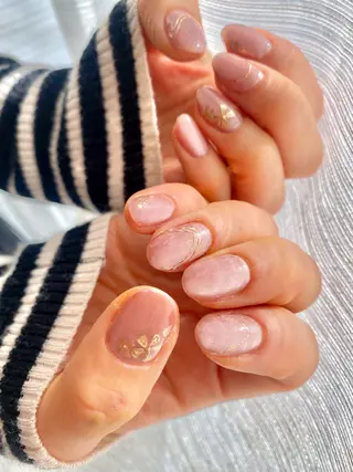 ネイル foz.luce所属・新宿 HIKARIのネイルデザイン