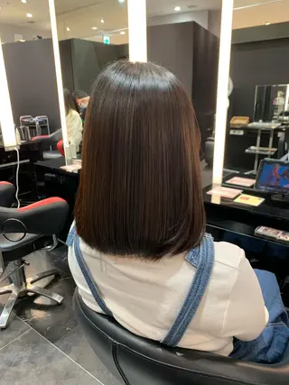 ミディアム 艶髪/白髪ぼかし ヘッドスパ/大野結菜のヘアスタイル