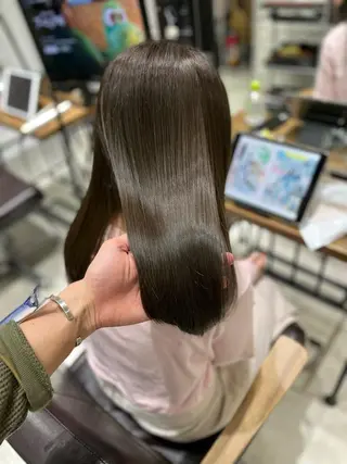 ロング 🌈透明感カラー 韓 国ヘアこうたろうのヘアスタイル