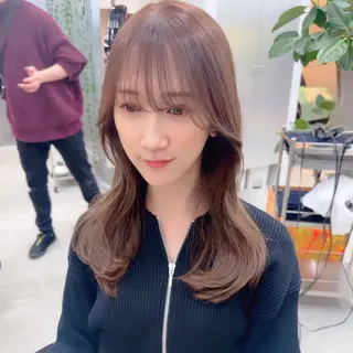 セミロング カラー 岡野 静華のヘアスタイル