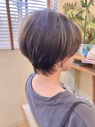 ショート La shic所属・荒木洋一/髪質改善/ 酸性ストレートのヘアスタイル