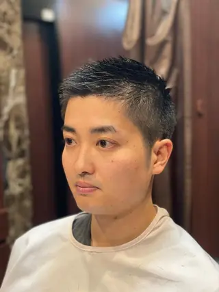 ショート hiroginza新橋銀座口店モデル専用所属・岩間 佳祐のヘアスタイル