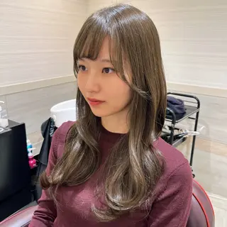 ロング 🫧オリーブカラー/ 酸性縮毛矯正銀座🫧のヘアスタイル