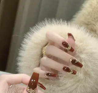 ネイル YUYI.nail salon所属・Mi Naのネイルデザイン