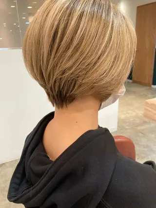 ショート 高山 鳳成のヘアスタイル
