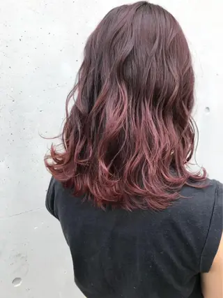 セミロング カラー putri 副店長 岸本　拓真のヘアスタイル