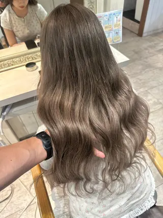 ロング grow恵比寿所属・カラー／エクステ kurumi🩶のヘアスタイル