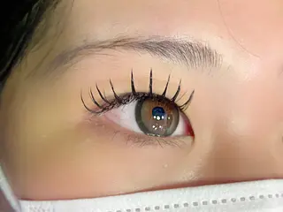 マツエク・マツパ ヘアメイクピカソ所属・ヘアメイクピカソ 髙井久美のマツエク・マツパデザイン