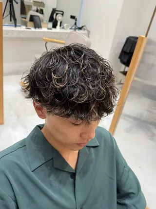 カラー パーマ メンズ ❤️‍🔥波巻きパー マ❤️‍🔥/大須賀のヘアスタイル