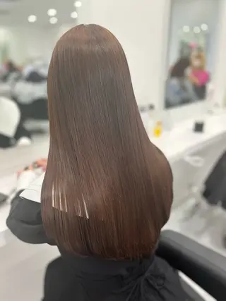 ロング カラー 赤みなし艶カラー🍈 ユウナ🍈🤍のヘアスタイル