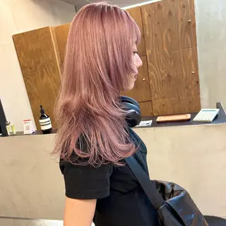 セミロング カラー パーマ ヘアアレンジ 髪と音処　マトぺ所属・デザインカラー/ボブ ブリーチカラー/ユリのヘアスタイル