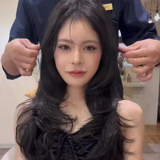 ロング Sugar【シュガー】所属・ブリーチなしWカラー /レイヤーカット大阪のヘアスタイル