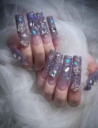 ネイル She   Nail所属・ISA_ BELLAのネイルデザイン