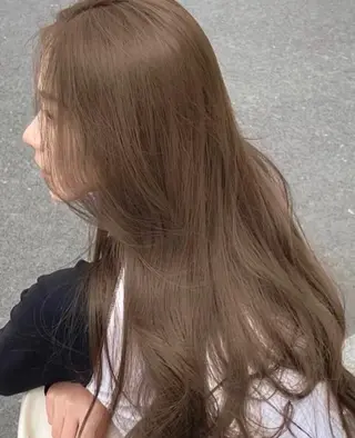 ロング 林 風菜のヘアスタイル