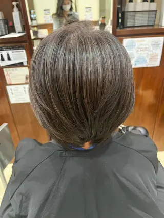 ショート カラー BENI鈎取 kanakoのヘアスタイル