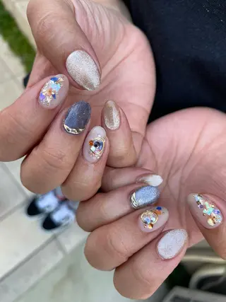 ロング カラー ヘアアレンジ キッズ ネイル マツエク・マツパ アイブロウ 福田 加奈のネイルデザイン