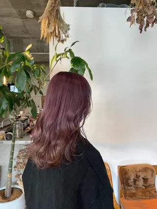 ミディアム カラー MAUVE MIYUのヘアスタイル