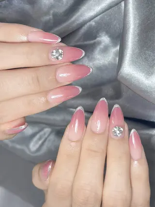 ネイル LEELA NAIL STUDIO所属・LEELA NAIL STUDIOのネイルデザイン