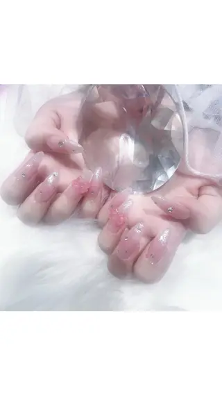 ネイル Rola所属・⟡˖· まゆり꙳⟡のネイルデザイン