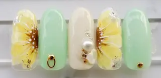 ネイル 岩間 沙季のネイルデザイン