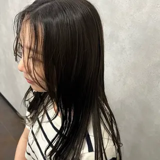 ロング カラー 沖山 友津季のヘアスタイル