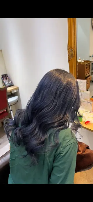ロング カラー 鈴木 茉尋のヘアスタイル