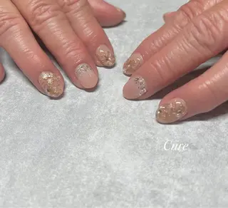 ネイル Nail&まつげエクステSalon Cure所属・岡本 奈央子のネイルデザイン