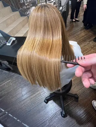 セミロング MODEK's阿倍野 HONOKAのヘアスタイル